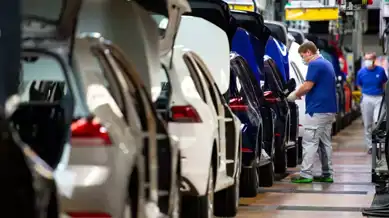 Alman Otomotiv Sektörü Krizde: Çin Etkisi ve Düşük Talep